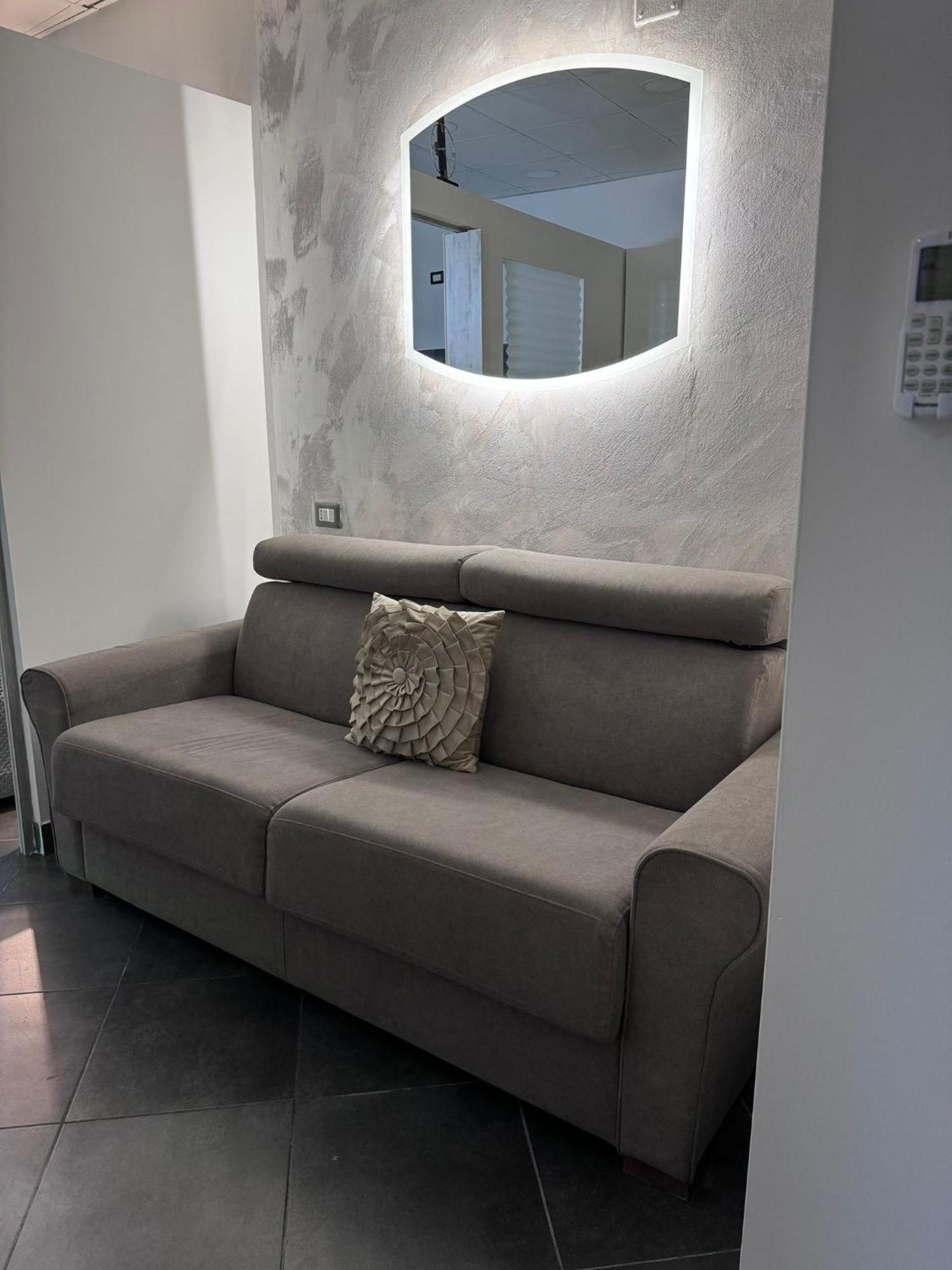 Casa Di Vincenzo Bed & Breakfast เนเปิลส์ ภายนอก รูปภาพ